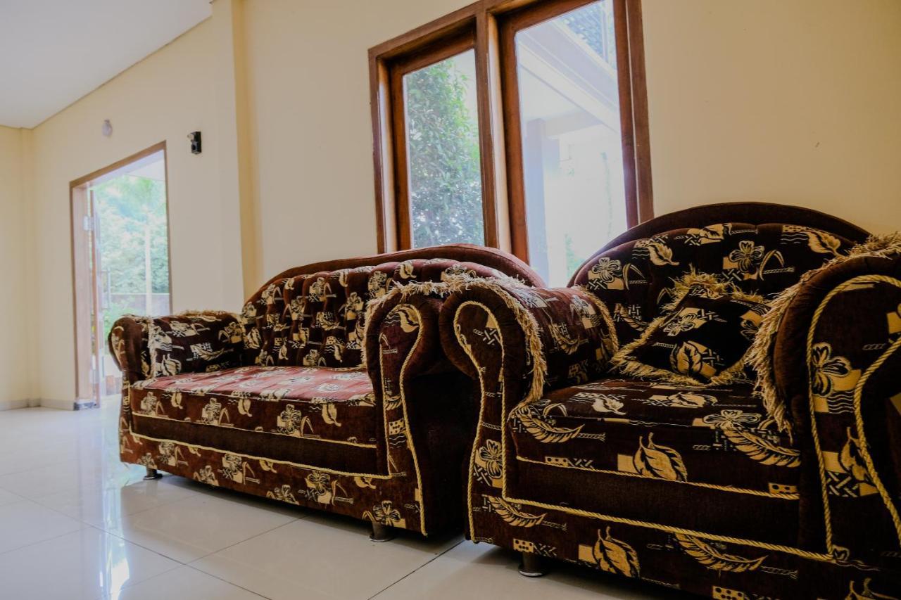 Spot On 2448 Hotel Tlogorejo 2 Ngebel Luaran gambar