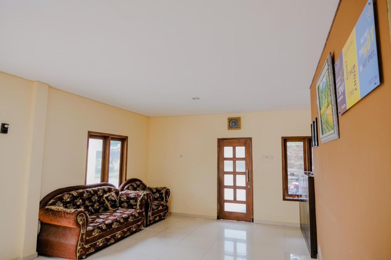 Spot On 2448 Hotel Tlogorejo 2 Ngebel Luaran gambar