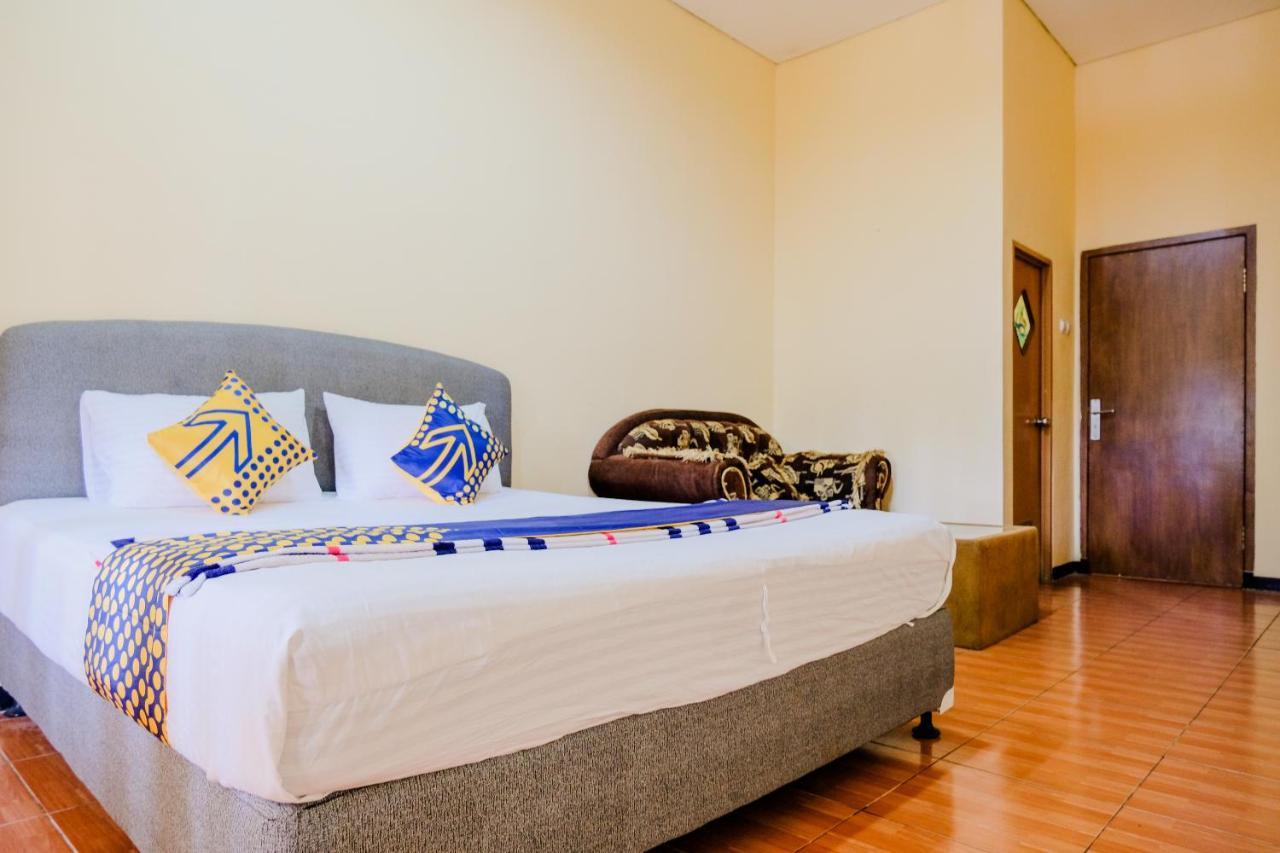 Spot On 2448 Hotel Tlogorejo 2 Ngebel Luaran gambar