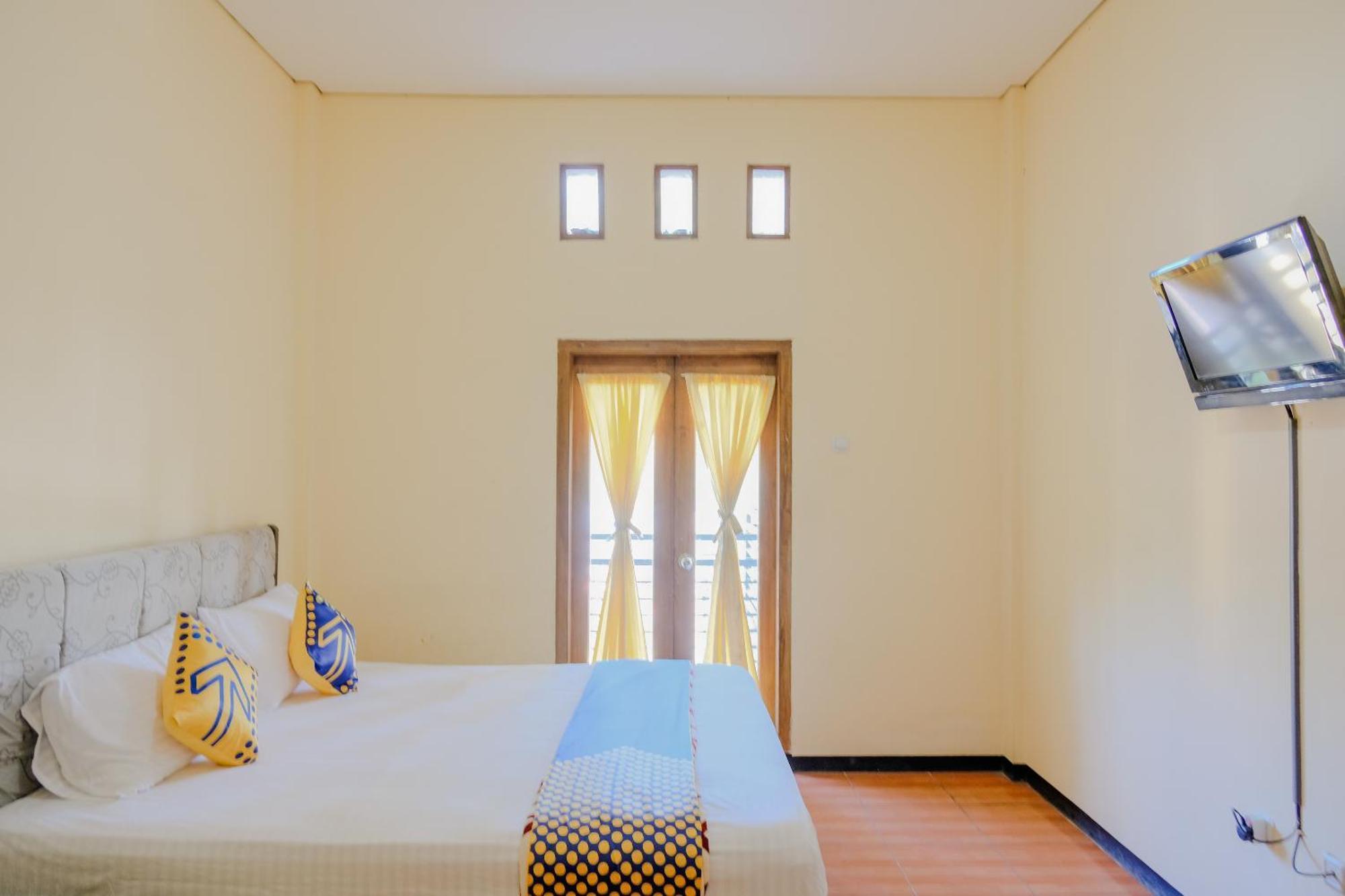 Spot On 2448 Hotel Tlogorejo 2 Ngebel Luaran gambar